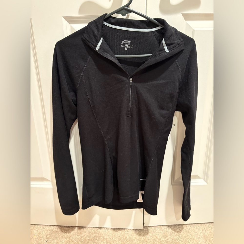 Patagonia Base Layer Black Zipup - Picture 1 of 4